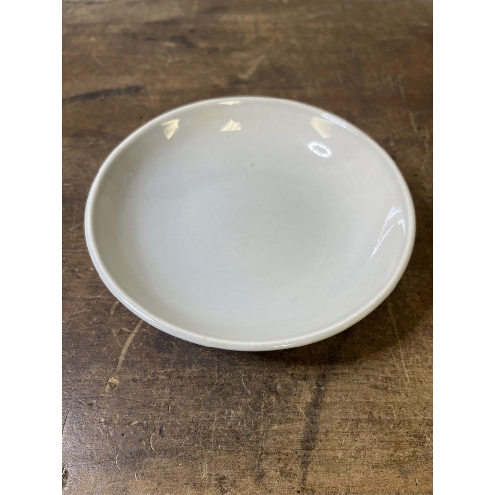 Ballerina Union Made Gray Off White Berry Bowl Pottery 5.25"